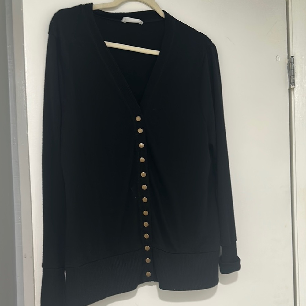 Zenana Outfitters Black Knit Top